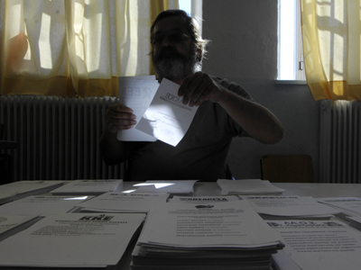 Τρία χρόνια φυλάκιση σε εκλογικούς αντιπροσώπους