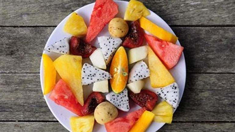 Δώστε στο παιδάκι σας φρούτα!