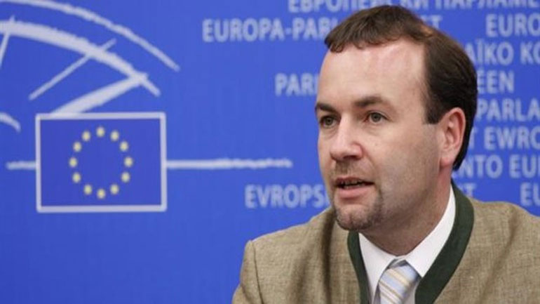 Βέμπερ: «Οι συζητήσεις για το Grexit έχουν ενταθεί»