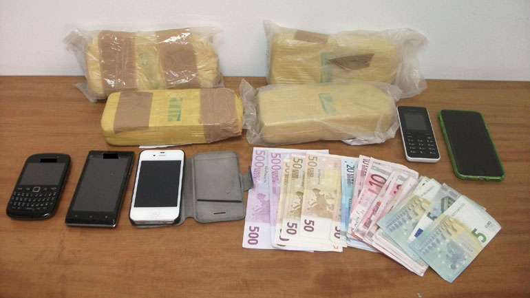 Στα χέρια της ΕΛ.ΑΣ. έμποροι ναρκωτικών