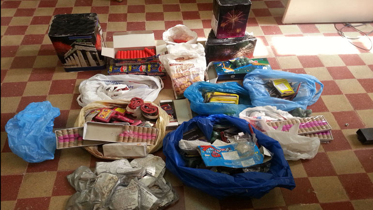 Ρόδος: Συνελήφθη καταστηματάρχης για παράνομη πώληση βεγγαλικών