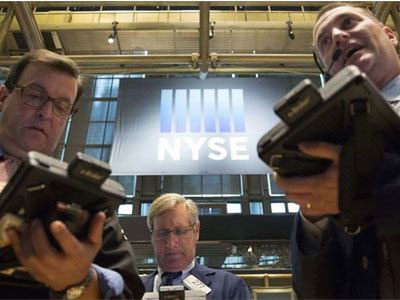 Με άνοδο άνοιξε η Wall Street