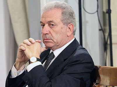 Αβραμόπουλος: «Να αντιμετωπιστεί άμεσα η κρίση στην Ουκρανία»