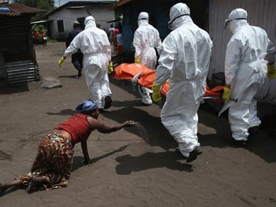 Δ. Αφρική: Περισσότεροι από 7.500 οι νεκροί από Έμπολα