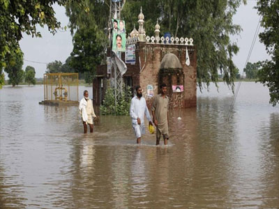 Φονικές πλημμύρες σε Ινδία και Πακιστάν