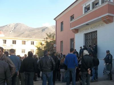 Ηράκλειο: Αναβλήθηκε η δίκη του 17χρονου για το διπλό φονικό στον Προφήτη Ηλία