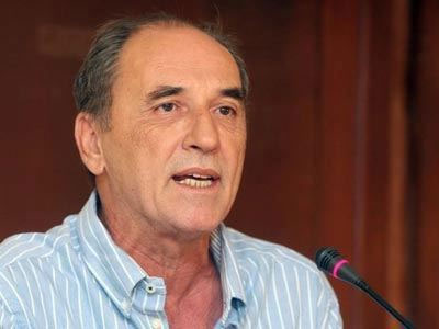 Σταθάκης: «Η κυβέρνηση λειτουργεί υπό συνθήκες πανικού»