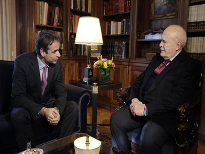 Συνάντηση Μητσοτάκη – Παπούλια την Τετάρτη