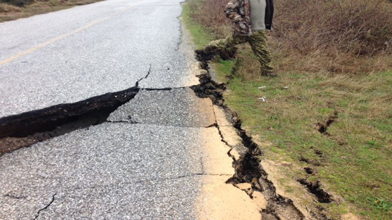 Κομοτηνή: Αποκαταστάθηκε η κυκλοφορία στον δρόμο Μαρώνειας – Κρωβύλης