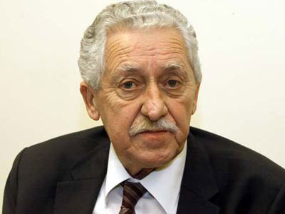 «Απειλητικές και προκλητικές οι δηλώσεις Σόιμπλε»