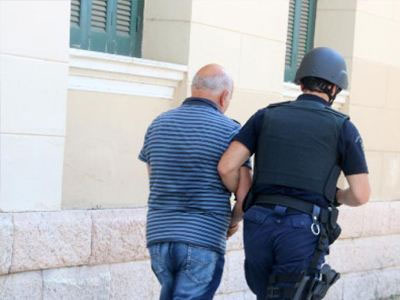 Άστρος: Προφυλακίστηκε ο παιδοκτόνος – Ελεύθερη η μητέρα του θύματος