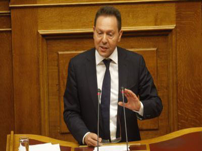 Αιχμές Στουρνάρα για το επίδομα της Κωνσταντοπούλου