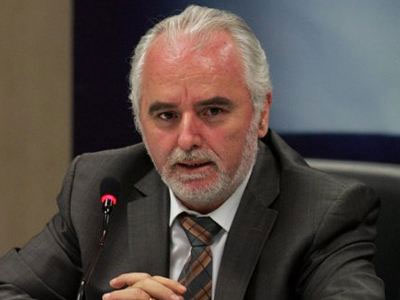 «Δεν θα συμφωνήσουμε σε ρυθμίσεις που επιφέρουν ριζικές αλλαγές»