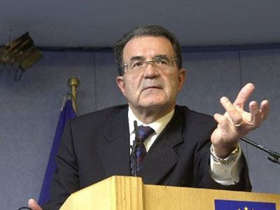 Αλλαγή πολιτικής με ευρωομόλογα ζήτησε ο Πρόντι