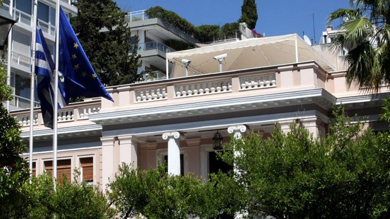 Αναβάλλεται η ενημέρωση των πολιτικών συντακτών