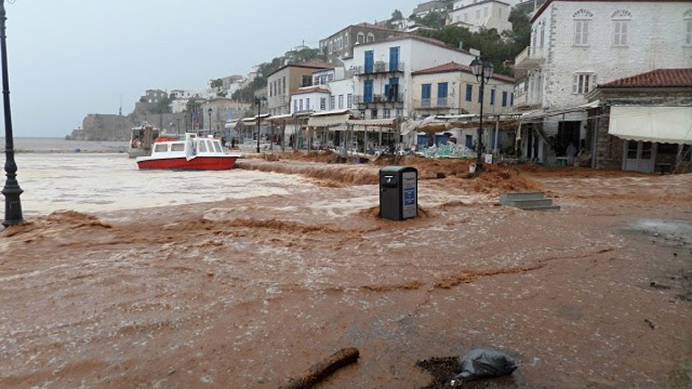 Έκκληση από τον δήμαρχο Ύδρας για οικονομική βοήθεια