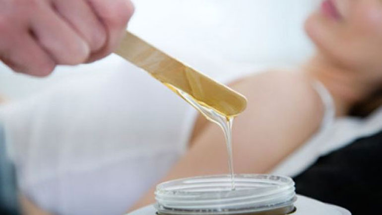 Οι επτά εντολές για όσες κάνετε αποτρίχωση με κερί