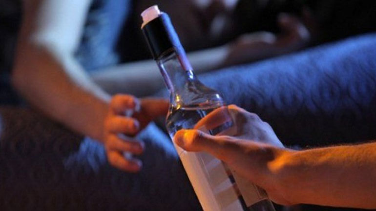 Το αλκοόλ αυξάνει τον κίνδυνο εμφάνισης ορισμένων καρκίνων