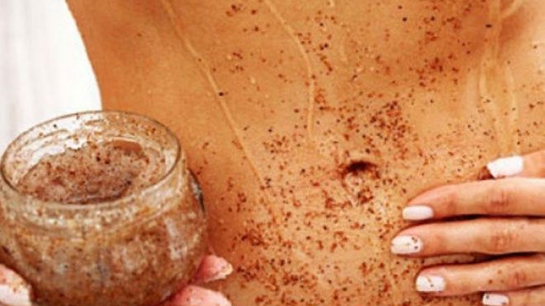 Φυσικό scrub με κουρκουμά