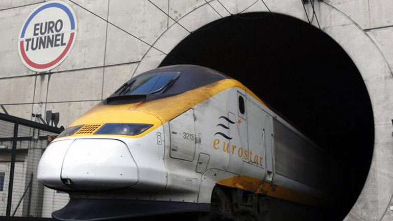 Αποκαταστάθηκε η κυκλοφορία στην υποθαλάσσια σήραγγα της Μάγχης Αποκαταστάθηκε η κυκλοφορία στην υποθαλάσσια σήραγγα της Μάγχης