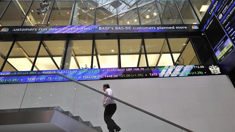 Παραμένουν υπό πίεση τα ευρωπαϊκά χρηματιστήρια