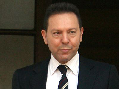 «Χωρίς απολύσεις δεν έχει δόσεις» «Χωρίς απολύσεις δεν έχει δόσεις»