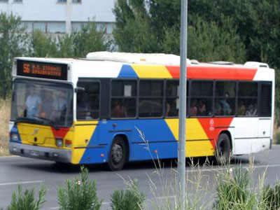 Θεσσαλονίκη: Σύγκρουση λεωφορείου με Ι.Χ. – Ένας τραυματίας