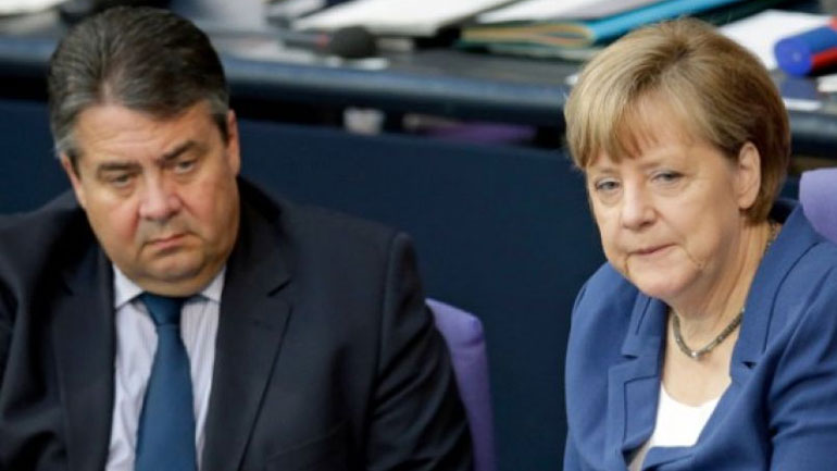 Οι Γάλλοι Σοσιαλιστές καλούν τον Γκάμπριελ να ασκήσει πίεση στη Μέρκελ