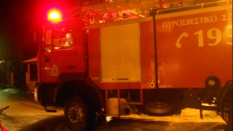 Εμπρηστική επίθεση σε γραφεία ασφαλιστικής εταιρείας στο Ελληνικό