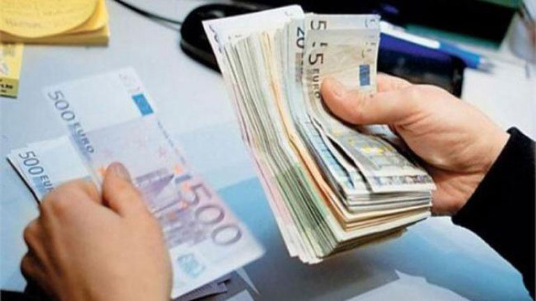 ΤτΕ: Στα 3,7 δισ. ευρώ η εκροή καταθέσεων τον Μάιο