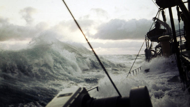 Νεκροί έξι Σύροι πρόσφυγες σε ναυάγιο στα ανοικτά των τουρκικών ακτών