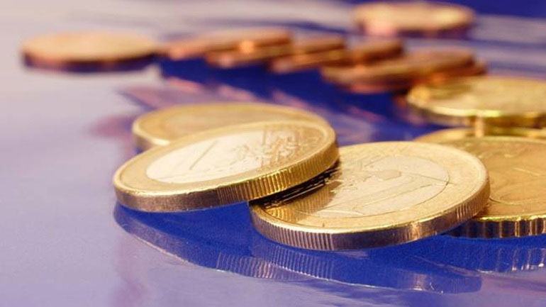 Οριακή άνοδο καταγράφει το ευρώ