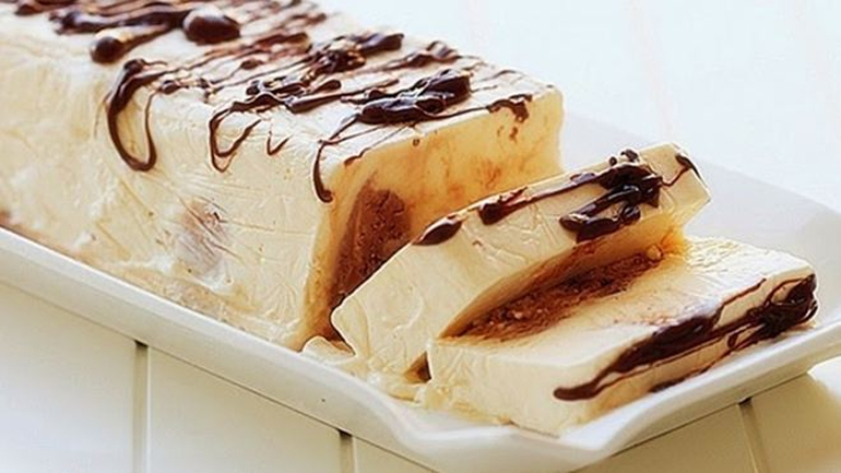 Κορμός με λευκή σοκολάτα