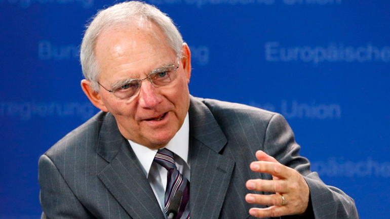 Spiegel: «Πρόσωπο-κλειδί στα εσωκομματικά προβλήματα του CDU ο Σόιμπλε»