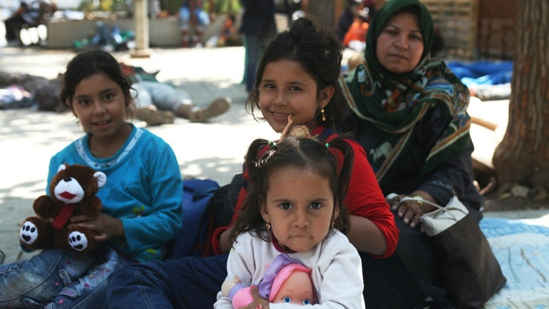 Μπουφάν και αδιάβροχα για τους πρόσφυγες συγκεντρώνουν ΜΚΟ στη Θεσσαλονίκη