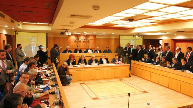 Μεταναστευτικό και ΕΣΠΑ στη συνεδρίαση της ΚΕΔΕ την Τετάρτη