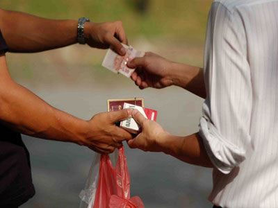 Στα δίχτυα της ΕΛ.ΑΣ. λαθρέμποροι τσιγάρων