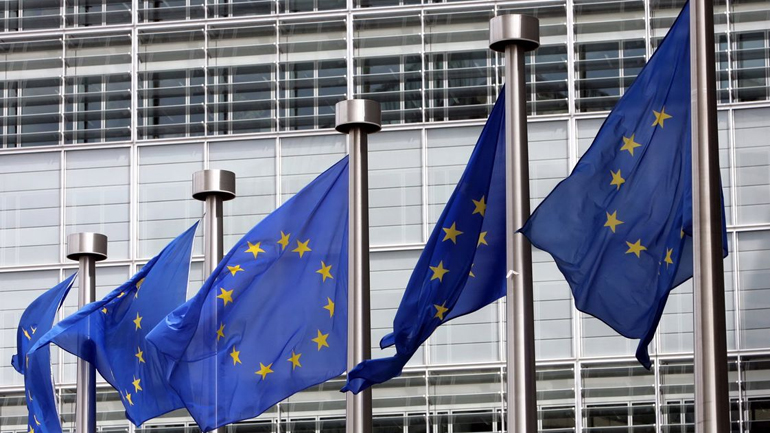 Πρόσθετη βοήθεια 1,7 δισ. ευρώ για το προσφυγικό προτείνει η Κομισιόν