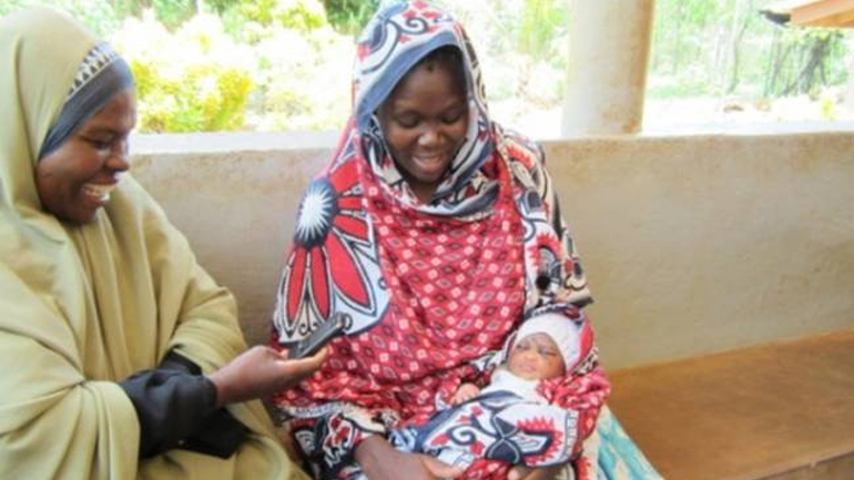 Τανζανία: Καταγραφή γεννήσεων μέσω κινητού