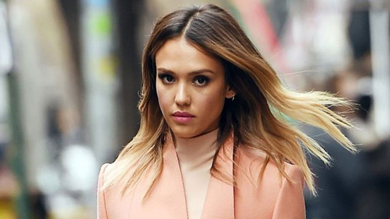 Jessica Alba: Λανσάρει τα δικά της καλλυντικά και το ανακοίνωσε στο Instagram!