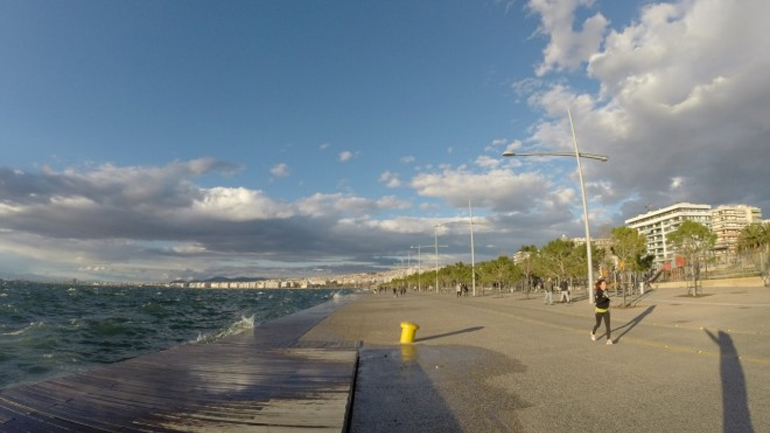 Περιπολίες στο παραλιακό μέτωπο της Θεσσαλονίκης