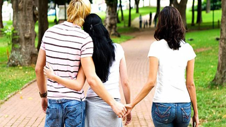 Ποια είναι χειρότερη, η συναισθηματική ή η σεξουαλική απιστία;