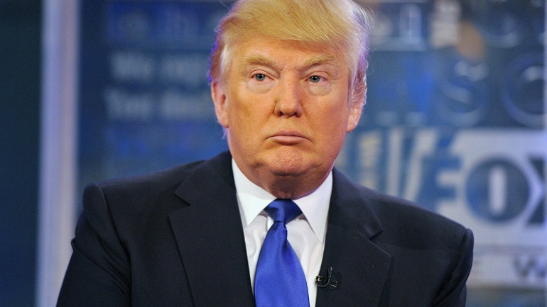 Τραμπ: «Αυτό που κάνει με τους πρόσφυγες η Μέρκελ είναι “τρελό”»