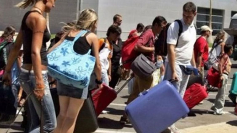 Αυξάνονται οι κρατήσεις τουριστών για την Ελλάδα