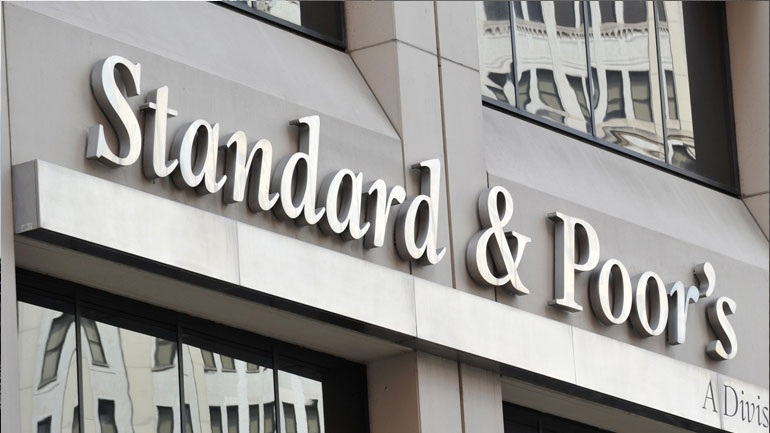 S&P: «Βγαίνει από την ύφεση η Ιταλία»