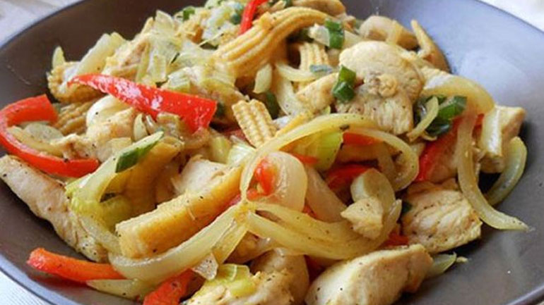 Σήμερα φτιάξτε κινέζικο κοτόπουλο με κάρι!