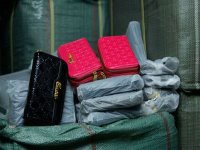 «Θησέας»: Κατασχέθηκαν χιλιάδες προϊόντα παραεμπορίου