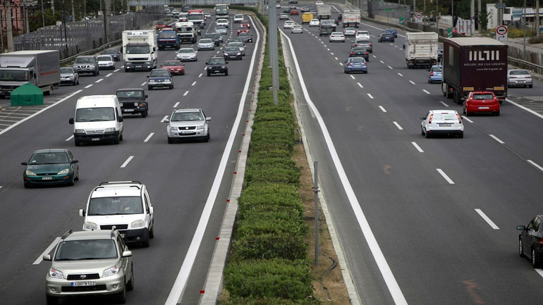 Αύξηση 47,2% στις άδειες κυκλοφορίας οχημάτων τον Απρίλιο