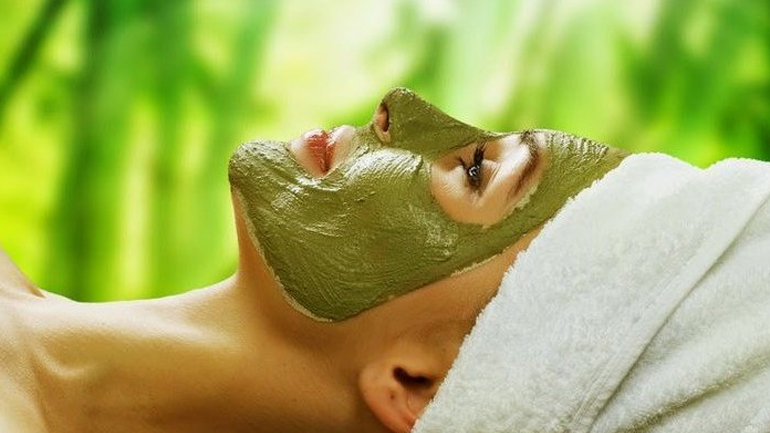 Αποτοξινώστε το δέρμα σας με λεμόνι και φύκια!