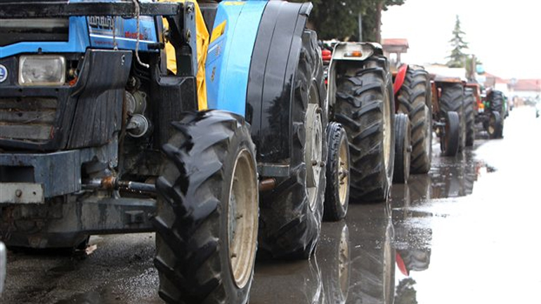 Δυναμικές κινητοποιήσεις αποφάσισαν αγρότες και κτηνοτρόφοι